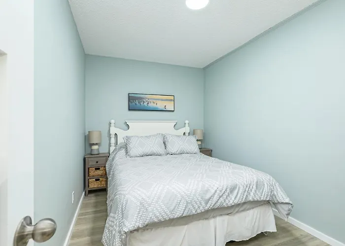The Alpine - Central Collingwood Condo