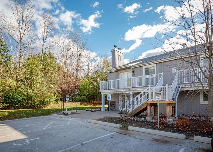 The Alpine - Central Collingwood Condo